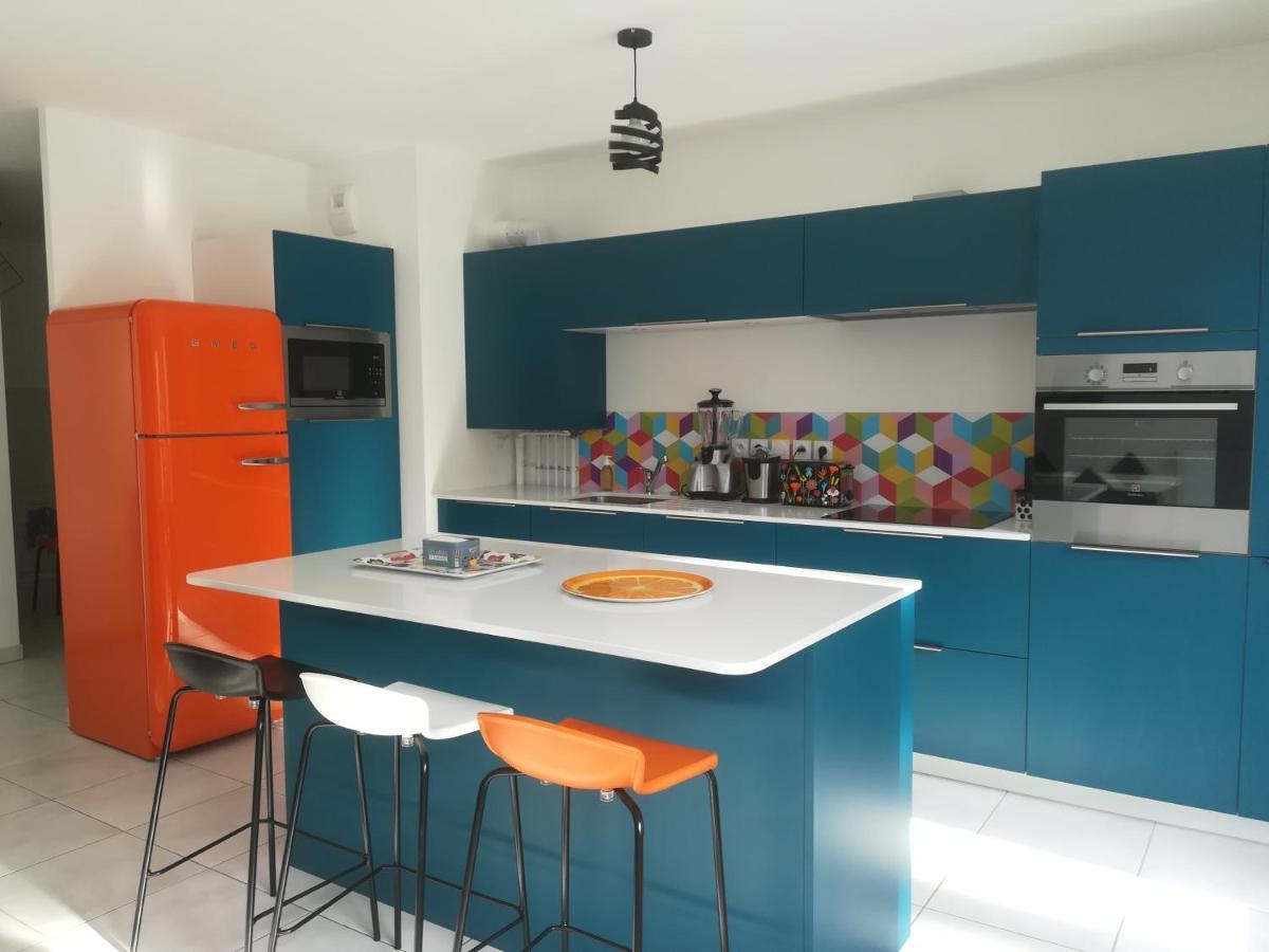 Bel Appartement Avec Terrasse - Plage De Carro A Pied Мартіг Екстер'єр фото