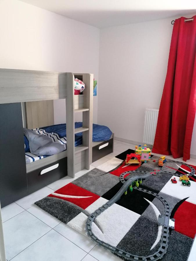 Bel Appartement Avec Terrasse - Plage De Carro A Pied Мартіг Екстер'єр фото
